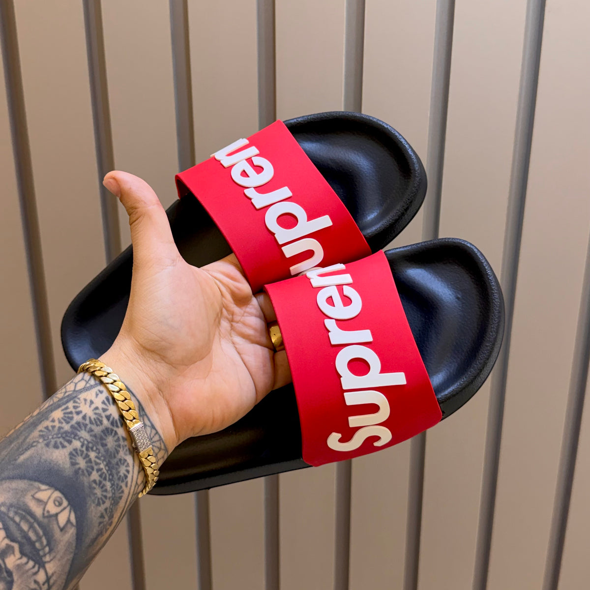 S U P R E M E