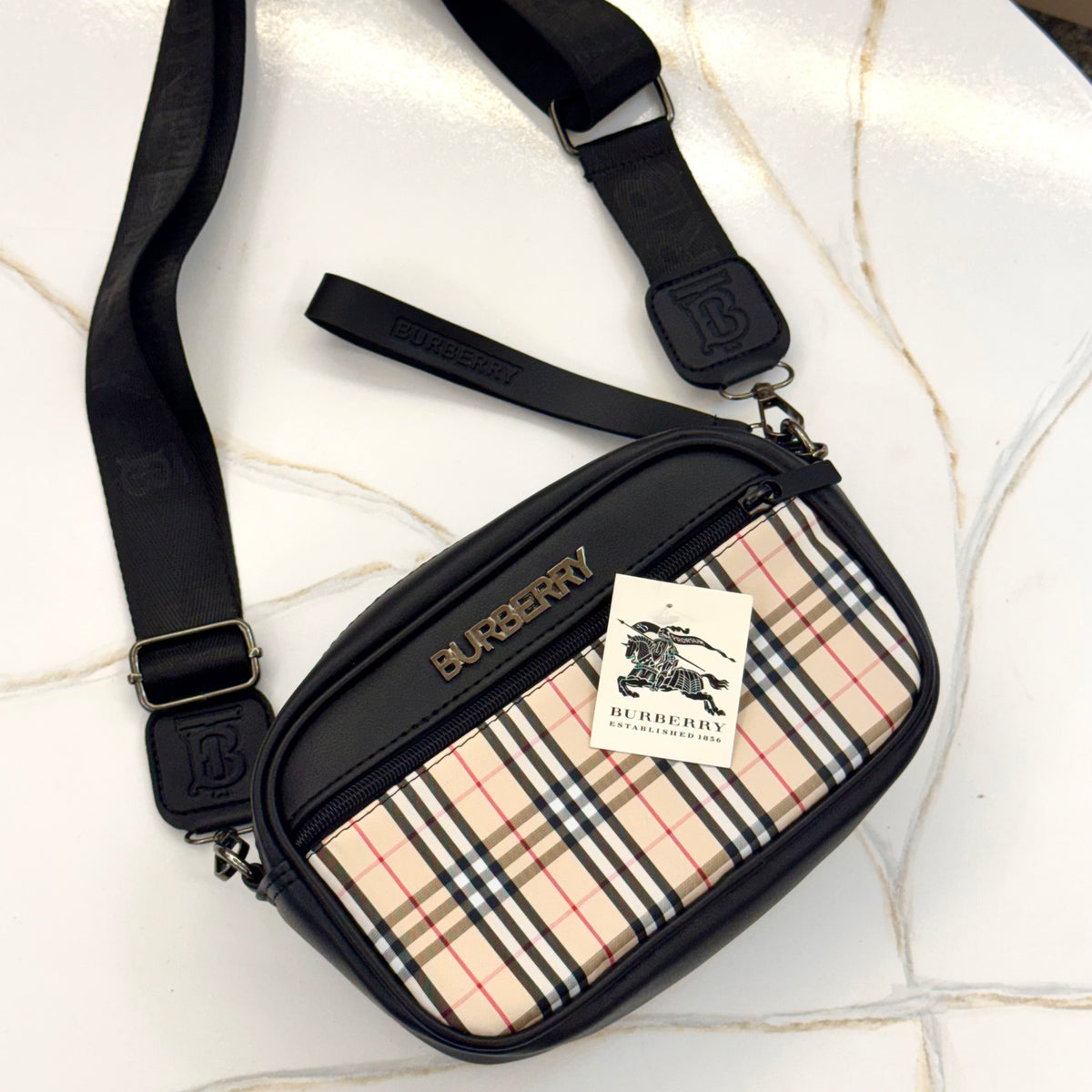 BURBERRY carriel